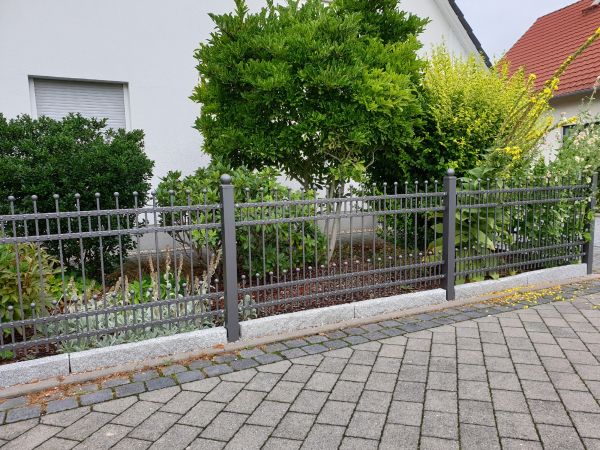 Aluminum Fencing Installation